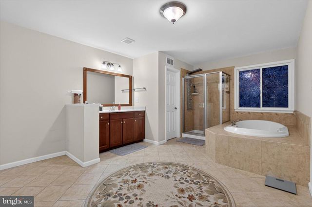 16 FOXWOOD BLVD, Mechanicsburg, PA 17050