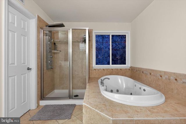 16 FOXWOOD BLVD, Mechanicsburg, PA 17050
