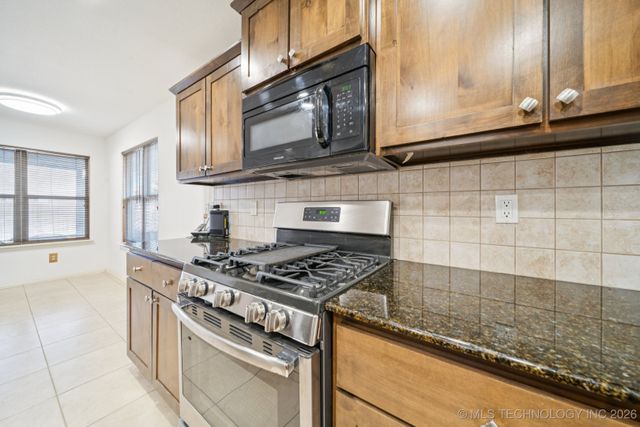 1918 W Canton Place, Broken Arrow, OK 74012