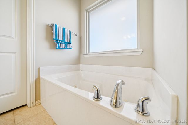 1918 W Canton Place, Broken Arrow, OK 74012