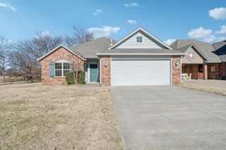 1918 W Canton Place, Broken Arrow, OK 74012