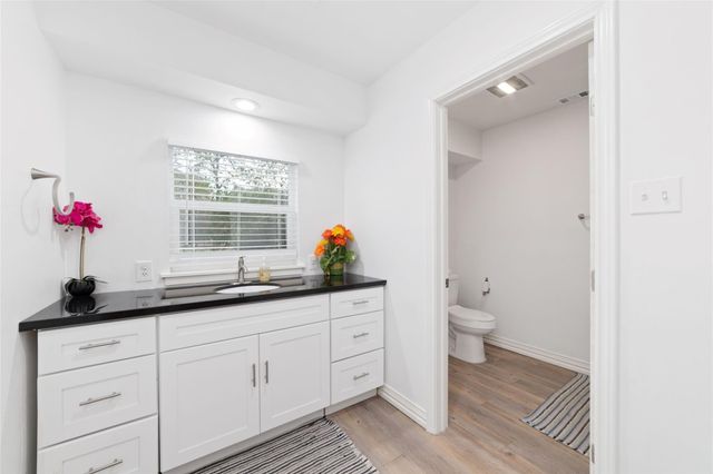 8808 Wateka Drive, Houston, TX 77074