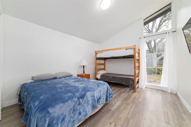 8808 Wateka Drive, Houston, TX 77074