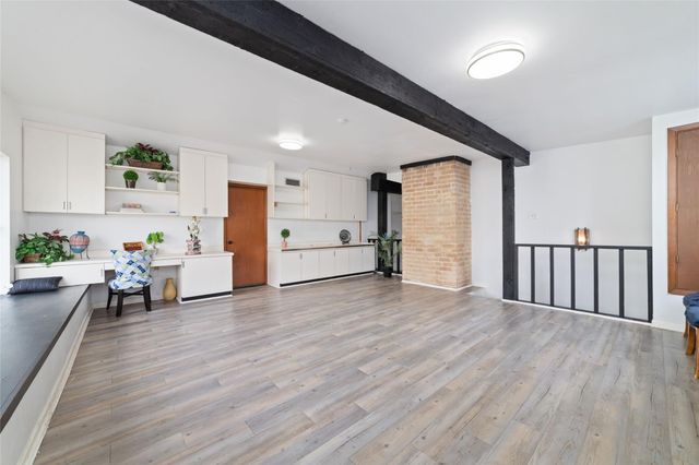 8808 Wateka Drive, Houston, TX 77074