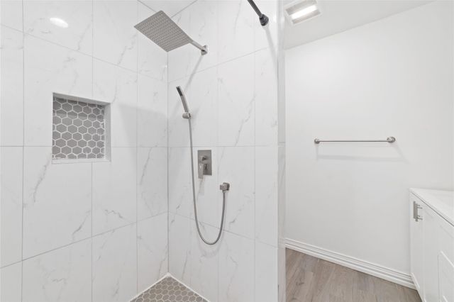 8808 Wateka Drive, Houston, TX 77074