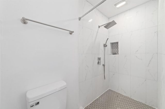 8808 Wateka Drive, Houston, TX 77074