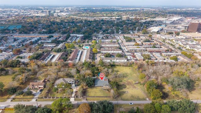 8808 Wateka Drive, Houston, TX 77074