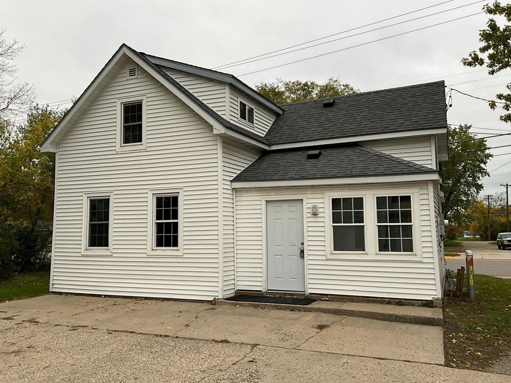 214 W Minnesota Street, Saint Joseph, MN 56374 — exterior