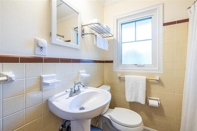 2889 Mount Olive Drive, Decatur, GA 30033