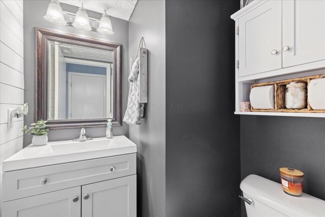 5462 Rothermund Drive, Canal Winchester, OH 43110