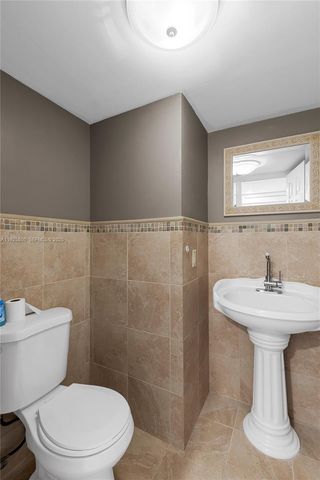 120 SW 96th Ter 204, Plantation, FL 33324