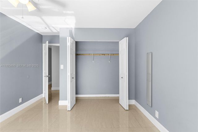 120 SW 96th Ter 204, Plantation, FL 33324