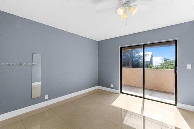 120 SW 96th Ter 204, Plantation, FL 33324