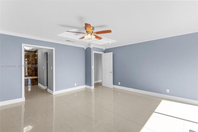 120 SW 96th Ter 204, Plantation, FL 33324