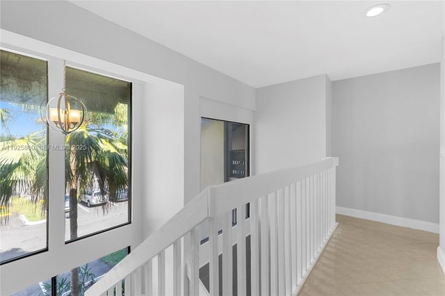 120 SW 96th Ter 204, Plantation, FL 33324