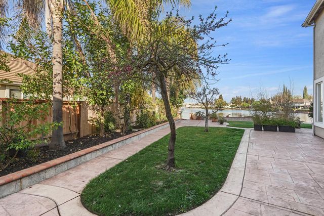 3888 Pine Lake Cir, Stockton, CA 95219