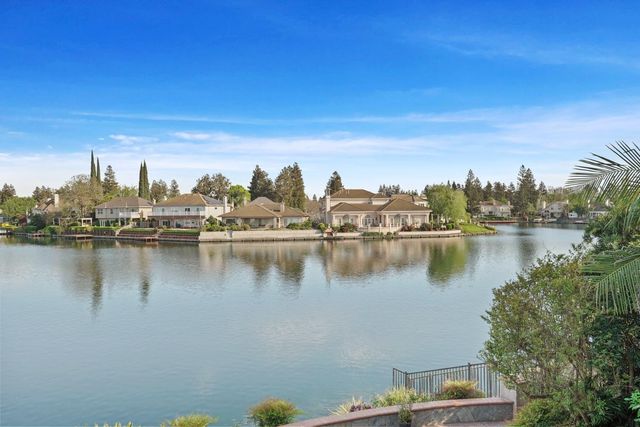 3888 Pine Lake Cir, Stockton, CA 95219