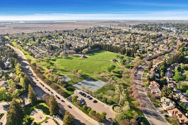 3888 Pine Lake Cir, Stockton, CA 95219