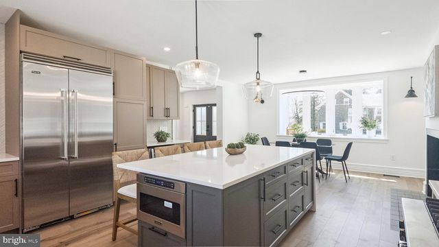 615 E MOUNT PLEASANT AVE, Philadelphia, PA 19119