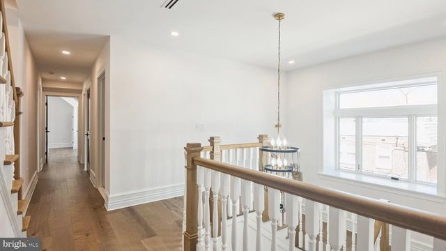 615 E MOUNT PLEASANT AVE, Philadelphia, PA 19119