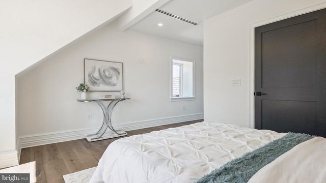 615 E MOUNT PLEASANT AVE, Philadelphia, PA 19119