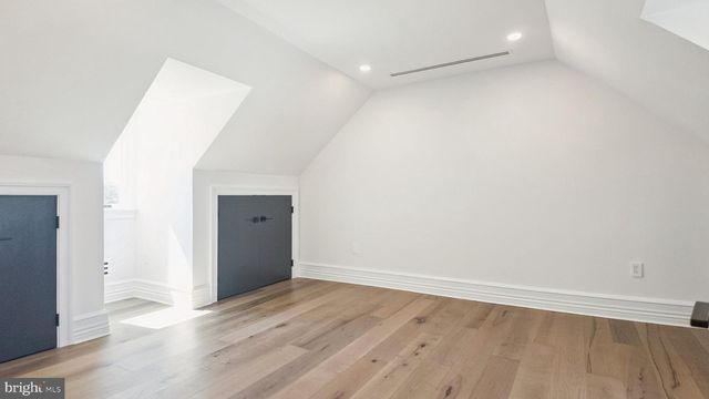615 E MOUNT PLEASANT AVE, Philadelphia, PA 19119