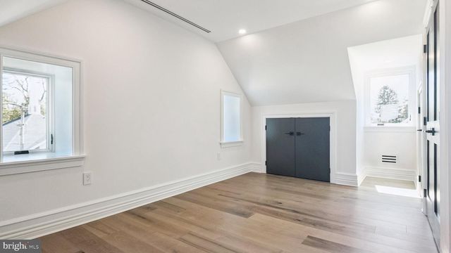 615 E MOUNT PLEASANT AVE, Philadelphia, PA 19119