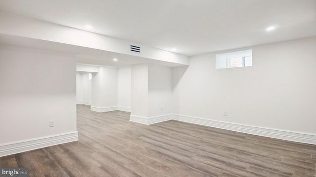 615 E MOUNT PLEASANT AVE, Philadelphia, PA 19119