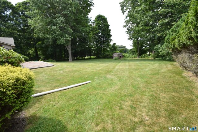 77 Winthrop Road, Manchester, CT 06040