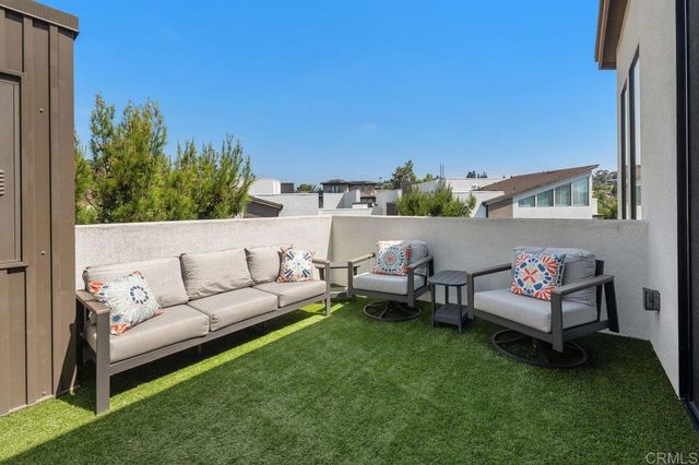 8383 Distinctive, San Diego, CA 92108