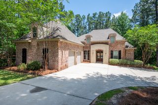 8 Clermont Point, Hattiesburg, MS 39402