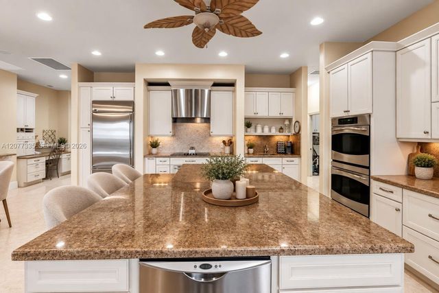 2820 NE 44th Street, Lighthouse Point, FL 33064