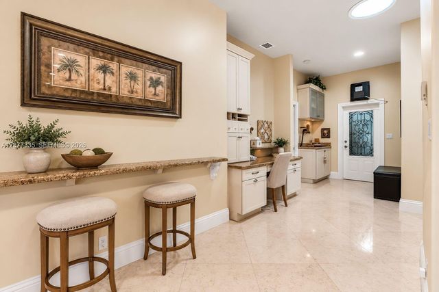 2820 NE 44th Street, Lighthouse Point, FL 33064