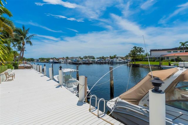 2820 NE 44th Street, Lighthouse Point, FL 33064