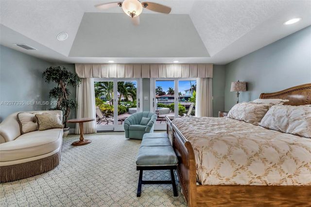 2820 NE 44th Street, Lighthouse Point, FL 33064