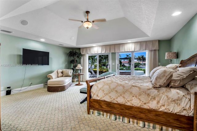 2820 NE 44th Street, Lighthouse Point, FL 33064