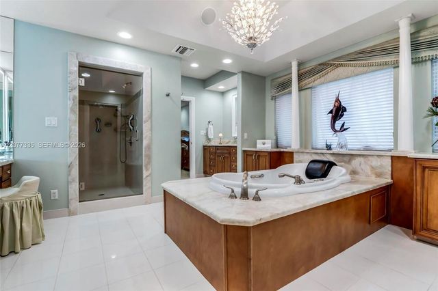 2820 NE 44th Street, Lighthouse Point, FL 33064