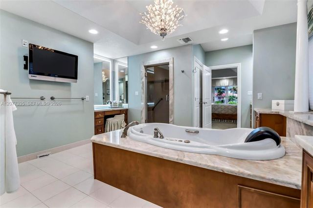 2820 NE 44th Street, Lighthouse Point, FL 33064