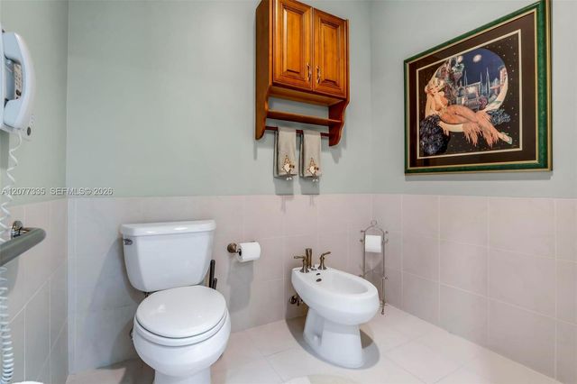 2820 NE 44th Street, Lighthouse Point, FL 33064