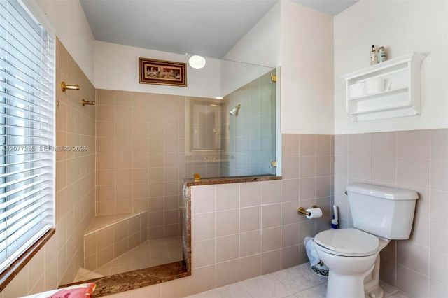 2820 NE 44th Street, Lighthouse Point, FL 33064