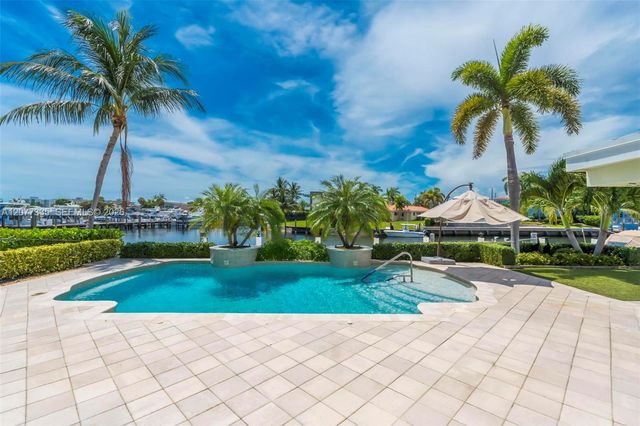2820 NE 44th Street, Lighthouse Point, FL 33064