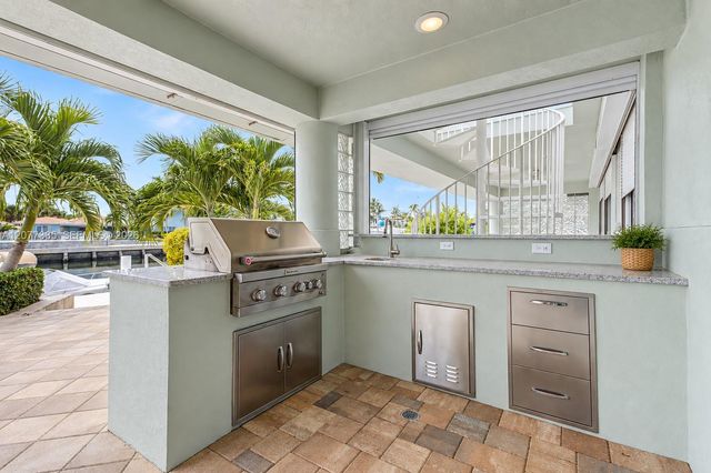 2820 NE 44th Street, Lighthouse Point, FL 33064