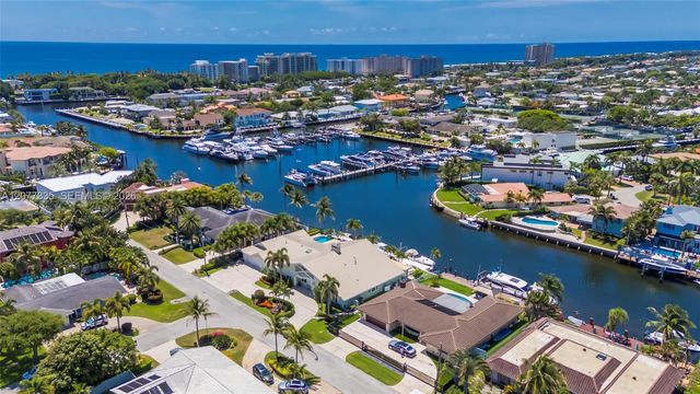 2820 NE 44th Street, Lighthouse Point, FL 33064