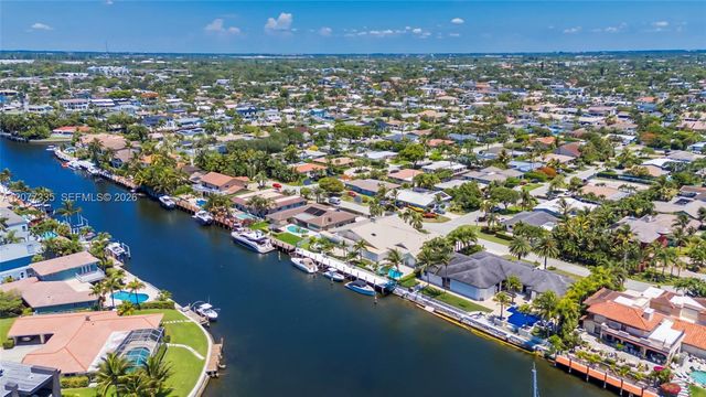 2820 NE 44th Street, Lighthouse Point, FL 33064