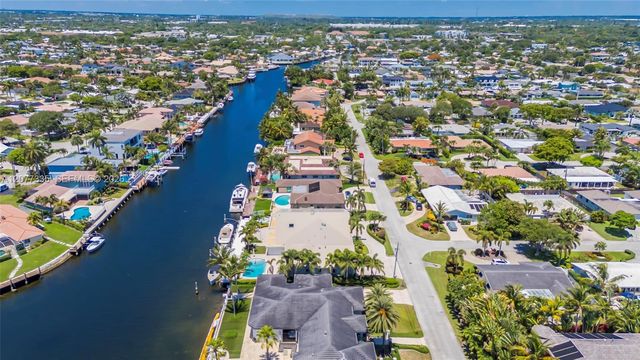 2820 NE 44th Street, Lighthouse Point, FL 33064