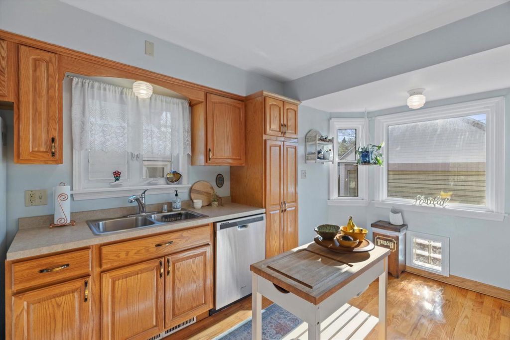 property-img