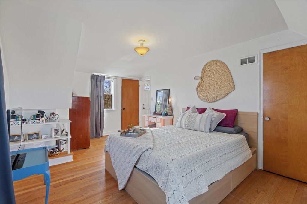 property-img