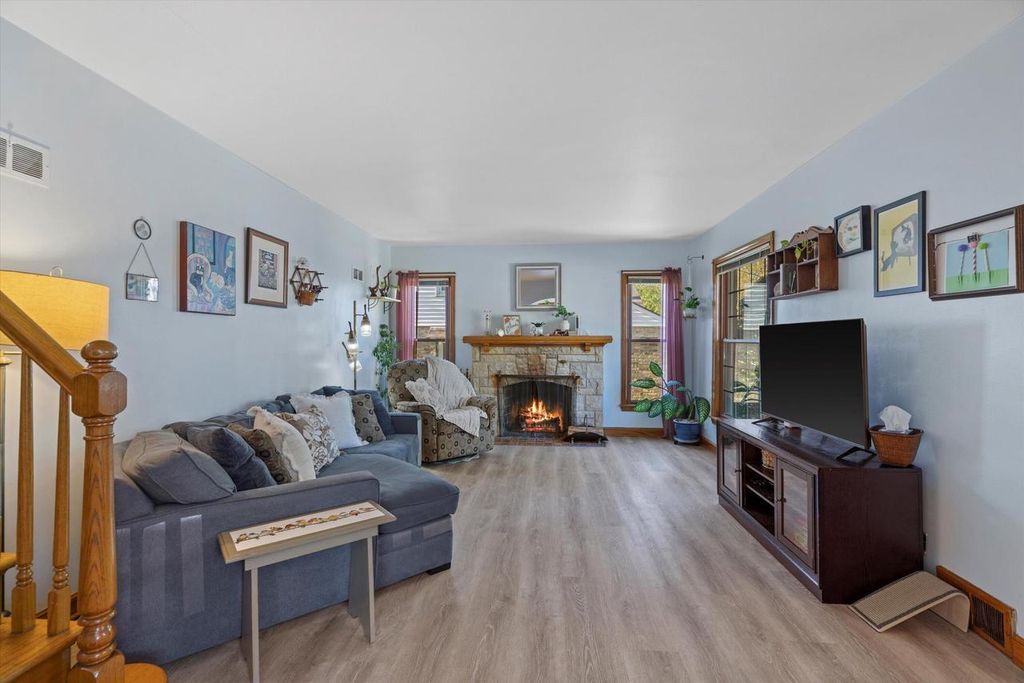 property-img