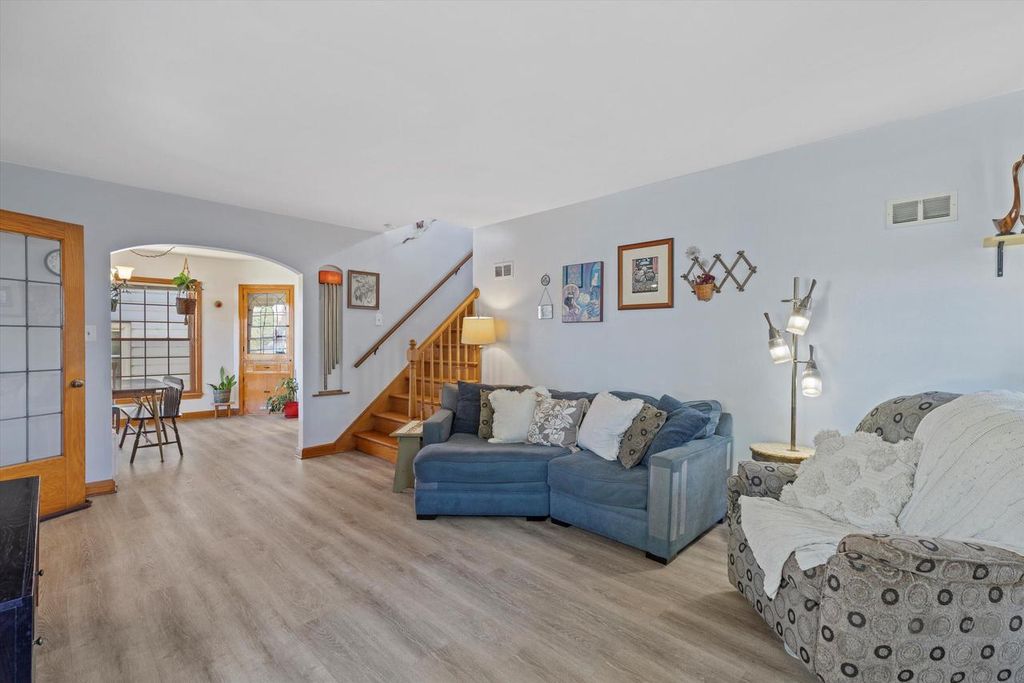 property-img