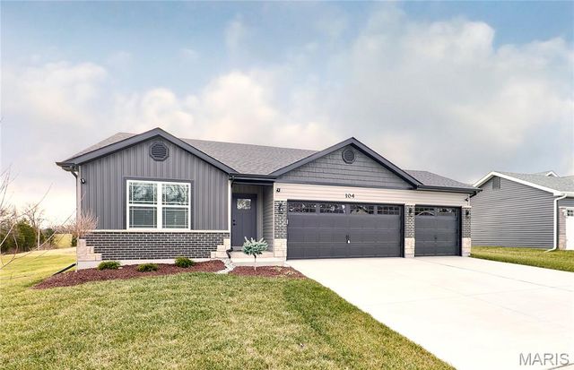 28730 Woodland Heights Drive, Warrenton, MO 63383